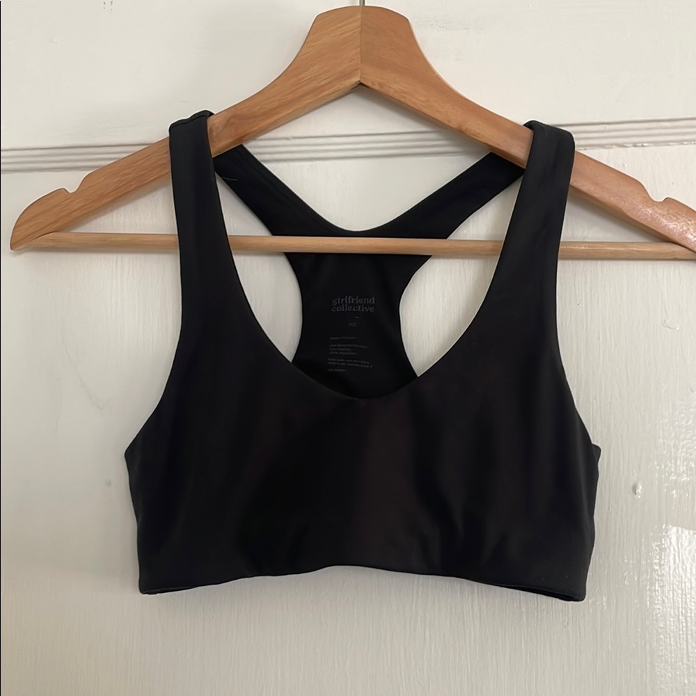 Girlfriend Collective Lola V Neck bra